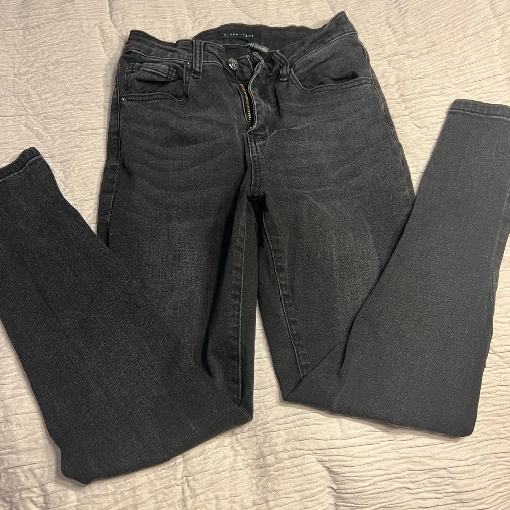 Black Skinny Legged Jeans